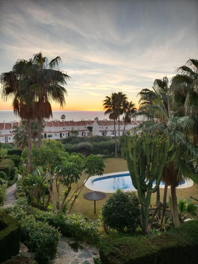 Appartement Met Zeezicht En Vlakbij Het Strand มานิลบา ภายนอก รูปภาพ