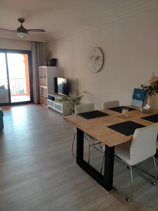 Appartement Met Zeezicht En Vlakbij Het Strand มานิลบา ภายนอก รูปภาพ