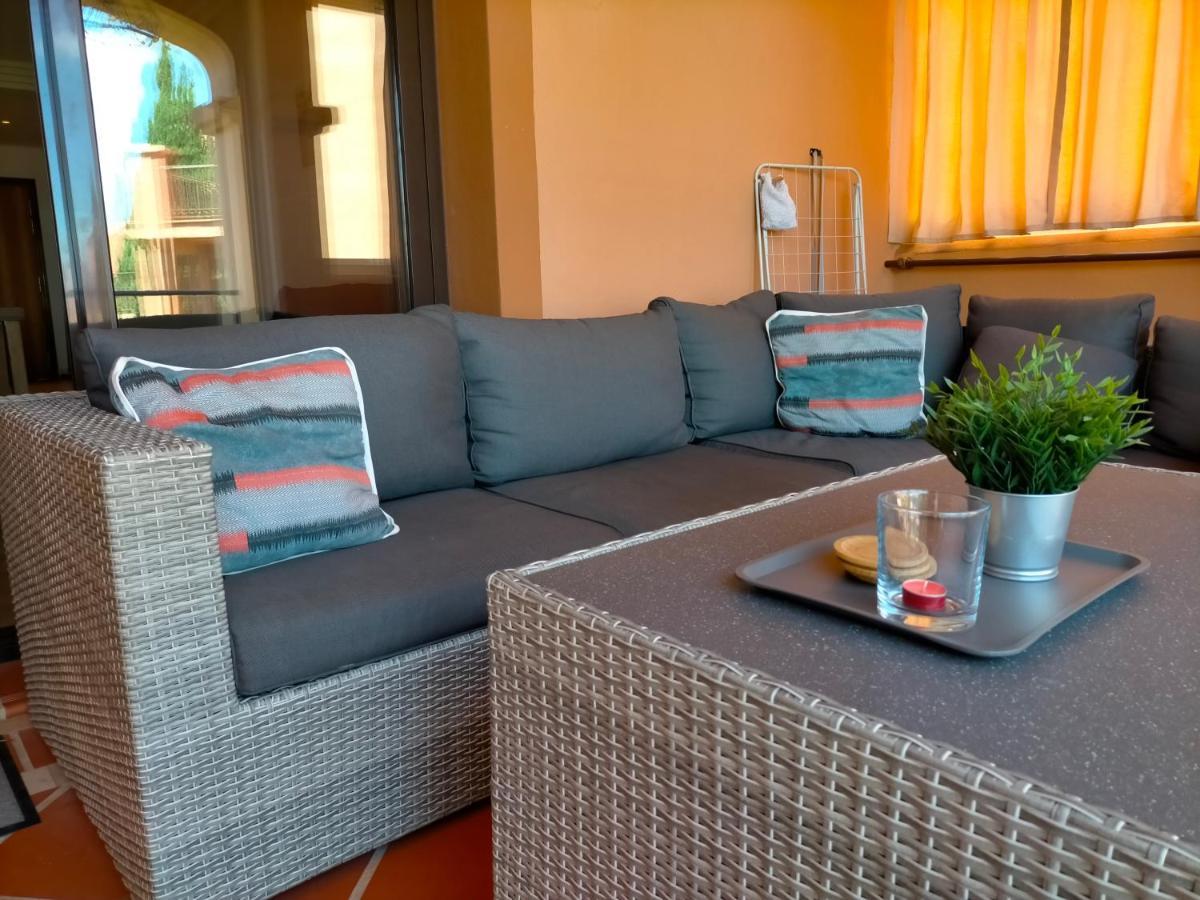 Appartement Met Zeezicht En Vlakbij Het Strand มานิลบา ภายนอก รูปภาพ